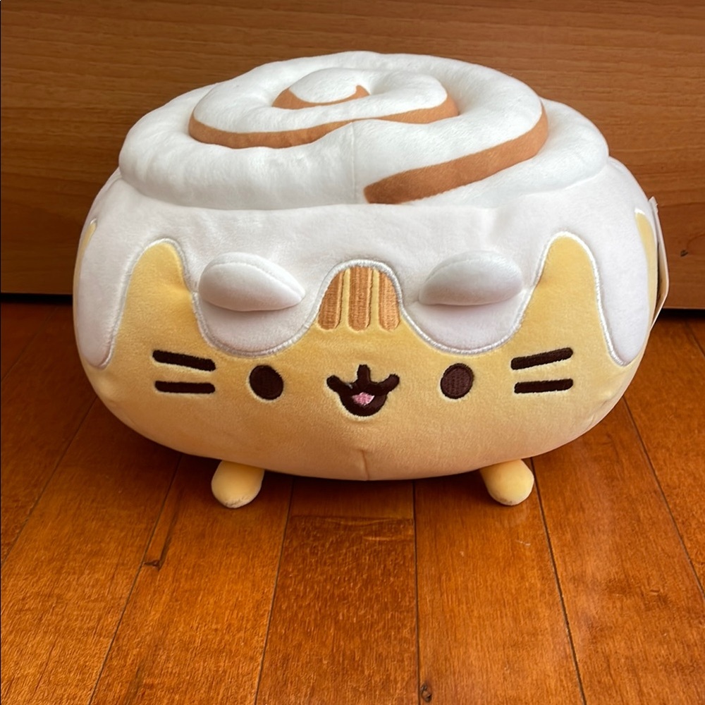 Cute Cinnamon Roll Pusheen Plush
